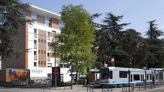 The Originals Residence Kosy Appart'Hotels - Les Cedres Grenoble 3*,  France